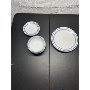 Corelle Dinnerware Set Plates ,bowls And Tiny Plates